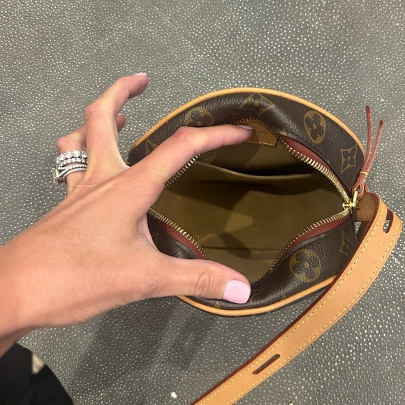 LOUIS VUITTON Boite Chapeau Souple PM Shoulder Bag M45578 Monogram WITH RECEIPT - Picture 7 of 9